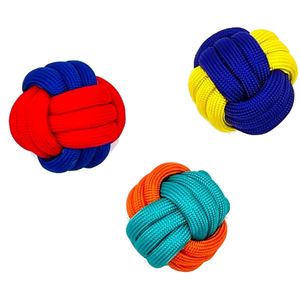 Pelota pequeña de algodon