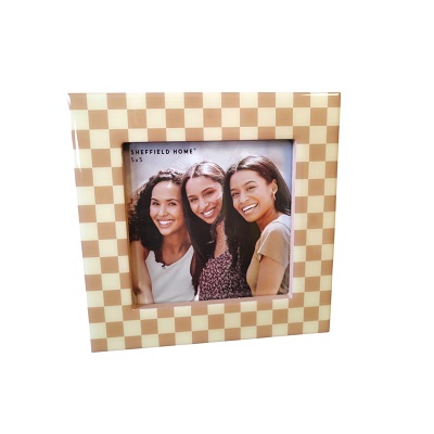 PORTA FOTO DE PLASTICO 17 X 17 CM