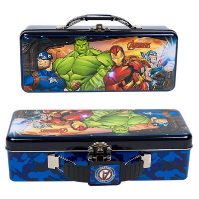CAJA DE METAL PARA CRAYONES AVENGERS 21 X 9 CM